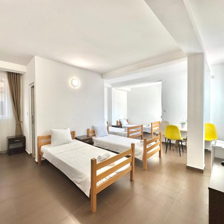 Hotel Lobo Budva - Standardna Porodična Soba - 10