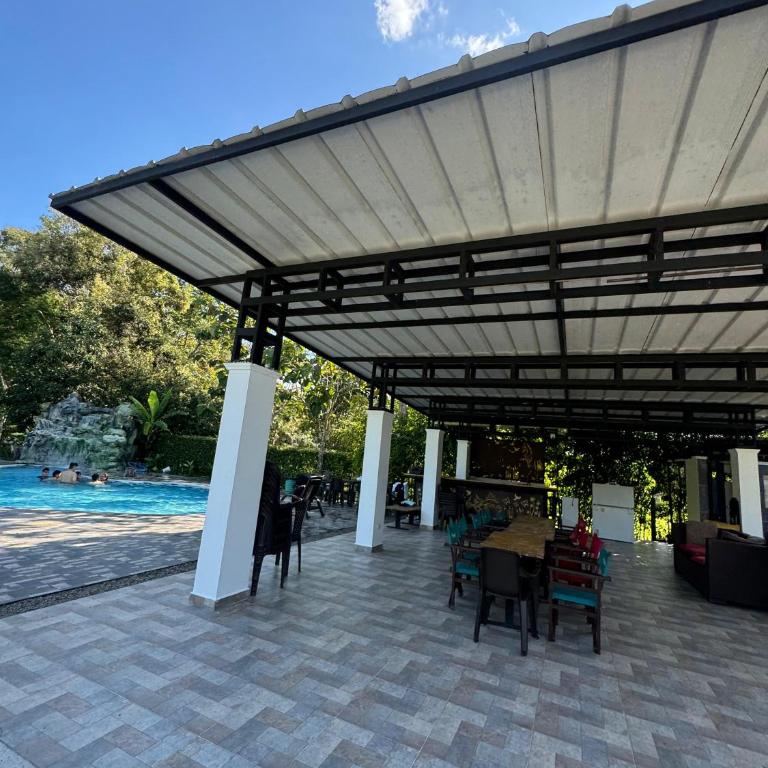Finca Hotel Villavalusa - Villa - 3