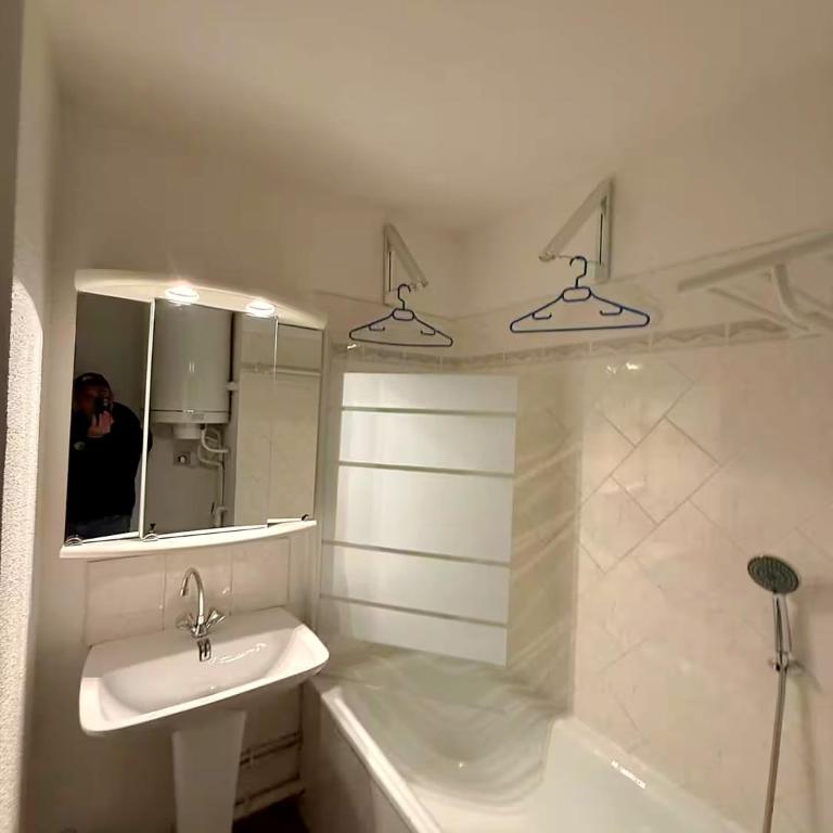 Studio cosy - centre station - Balcon avec vue montagne - Parking privé - Apartment mit 1 Schlafzimmer - 5