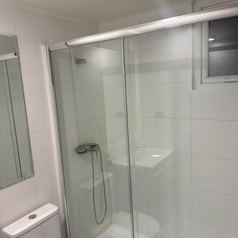 Downtown, Comfortable and modern, close to the subway - One-Bedroom Apartment - 3