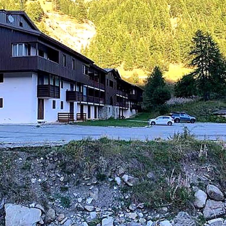 Studio cosy - centre station - Balcon avec vue montagne - Parking privé - Apartment mit 1 Schlafzimmer - 6