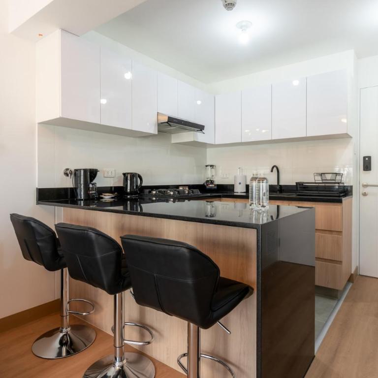 Arrieta 380 Suites by Geko - One-Bedroom Apartment with View - 12