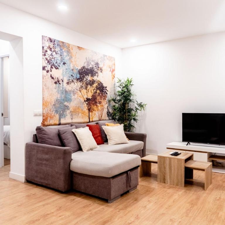 AR Plaza Castilla 2hab, amplio, moderno, bien comunicado - Two-Bedroom Apartment - 6