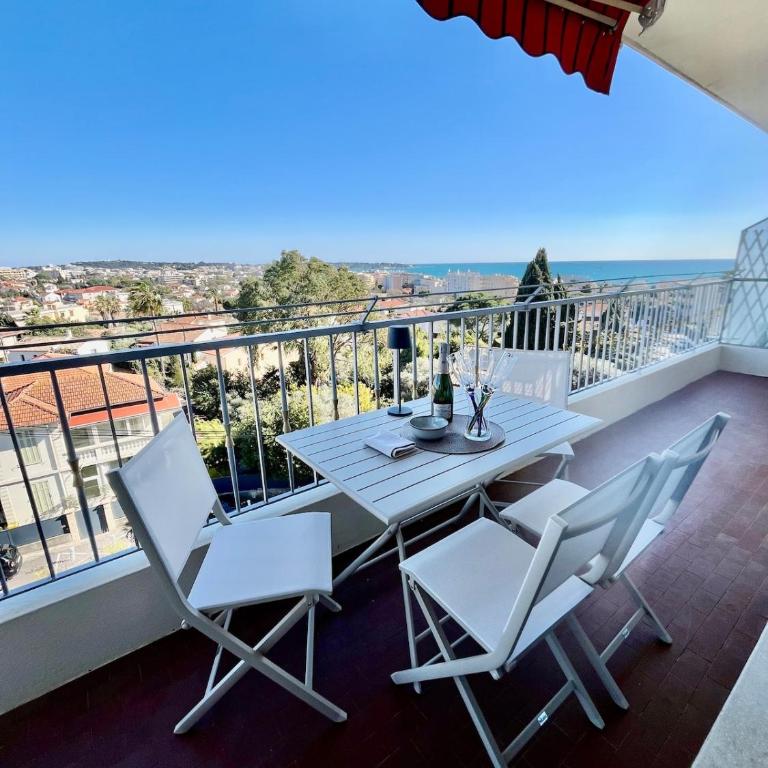 Superb top floor, sea and mountain view - Appartement - Vue sur Mer - 3