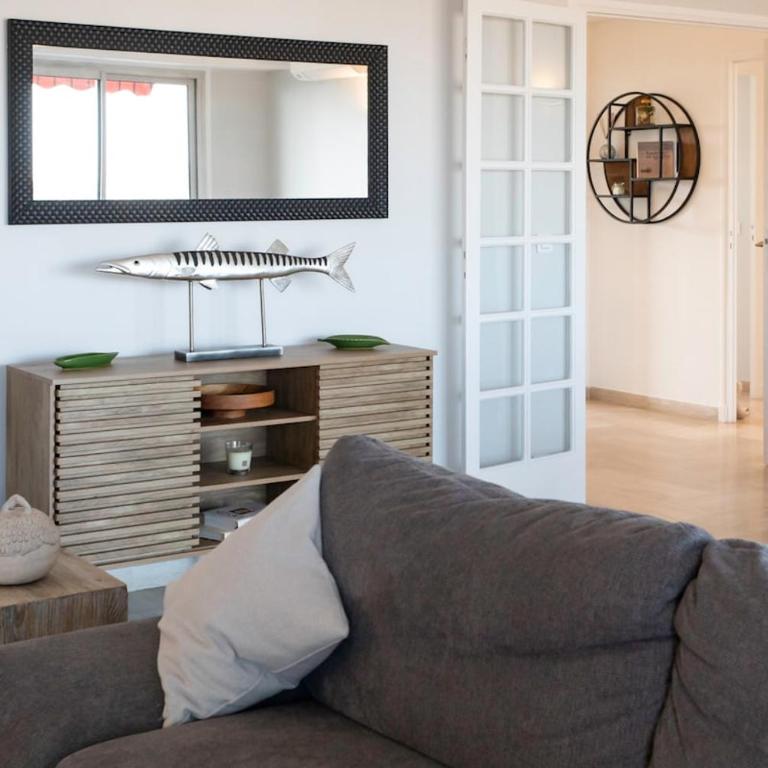 Superb top floor, sea and mountain view - Appartement - Vue sur Mer - 7
