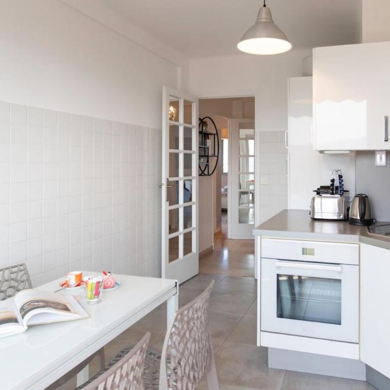 Superb top floor, sea and mountain view - Appartement - Vue sur Mer - 17