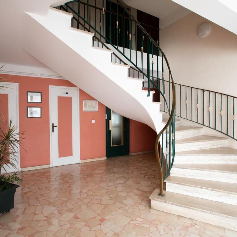 Superb top floor, sea and mountain view - Appartement - Vue sur Mer - 30