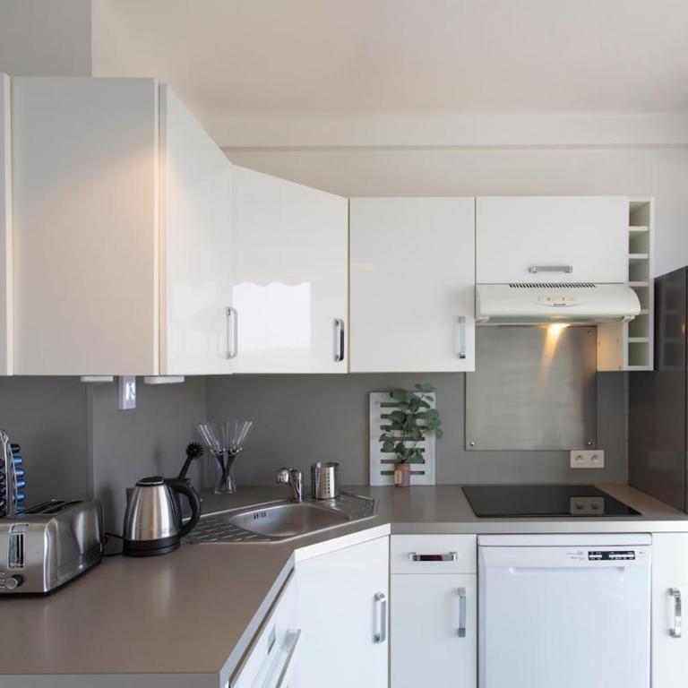 Superb top floor, sea and mountain view - Appartement - Vue sur Mer - 35