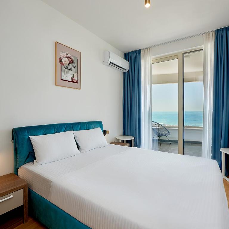 Skyline resort CG - One-Bedroom Apartment with Sea View - 11