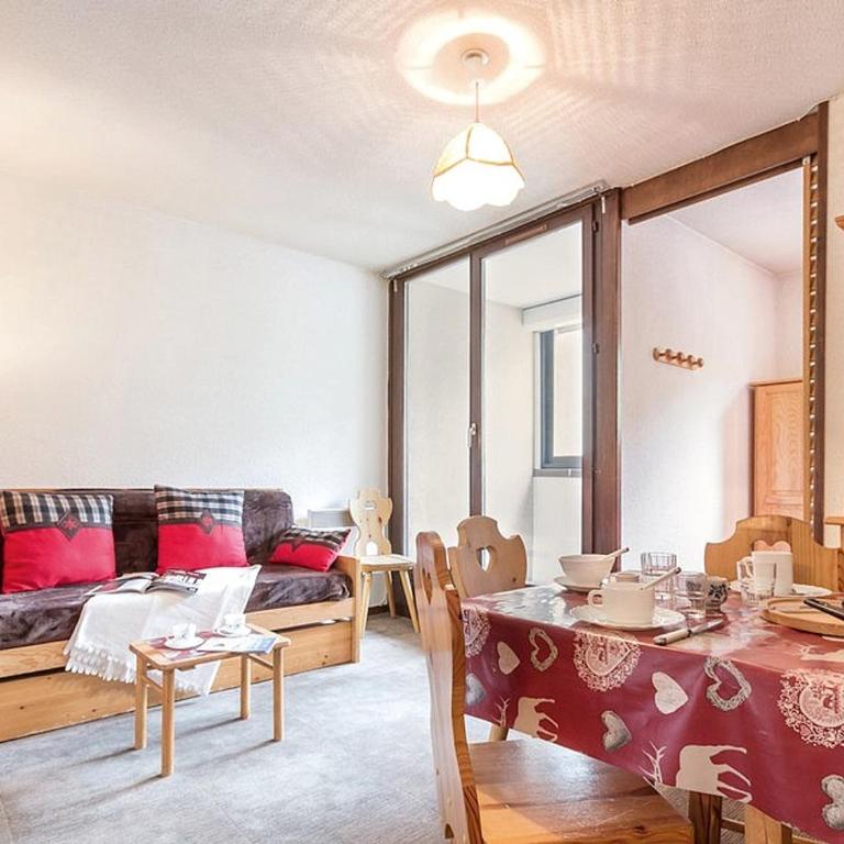 Appartement 2 pièces, départ ski aux pieds, 4 pers, Balcon sud - FR-1-344-834 - Apartment - 4