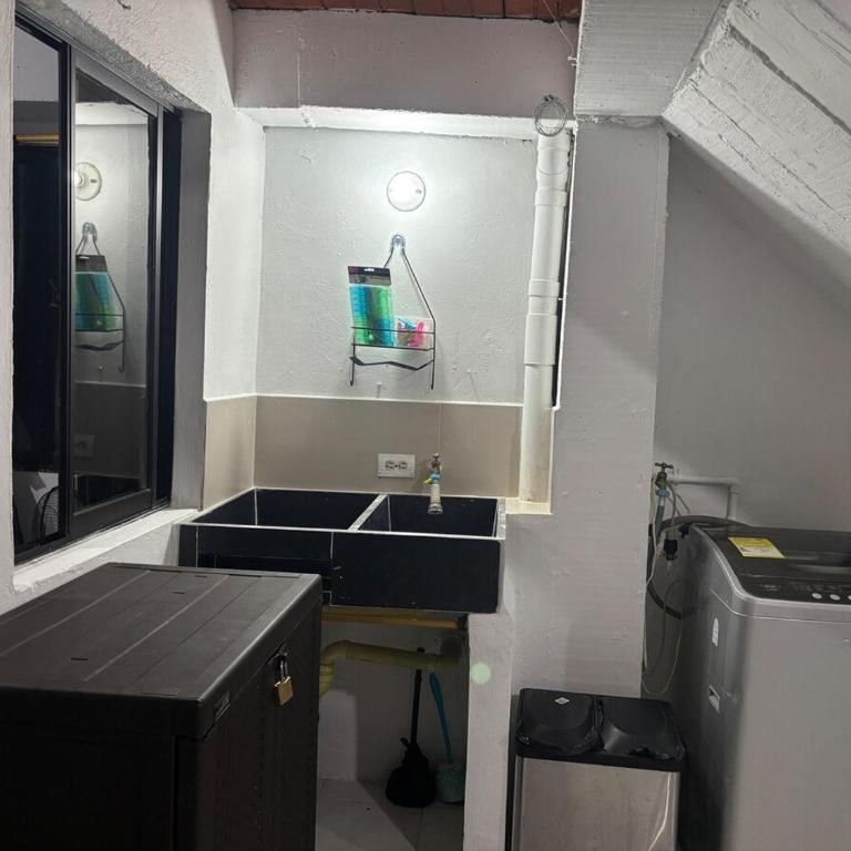 Apto Vista Linda en Mitad de Medellin con parqueo - Two-Bedroom Apartment - 22