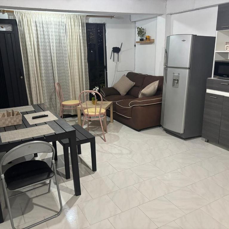 Apto Vista Linda en Mitad de Medellin con parqueo - Two-Bedroom Apartment - 12