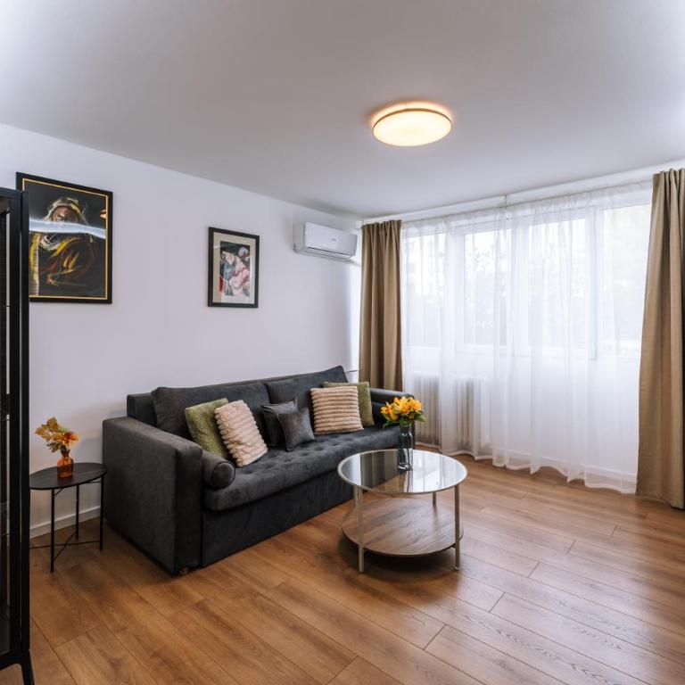 Marshal Autokomanda - One-Bedroom Apartment - 1