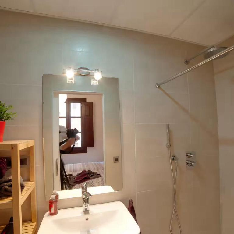 Barceloneta Beach 1 - One-Bedroom Apartment - 5