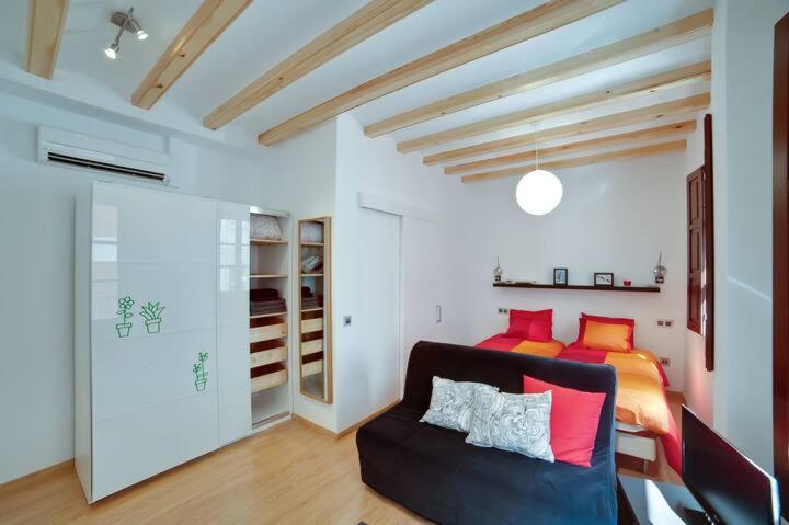 Barceloneta Beach 1 - One-Bedroom Apartment - 11