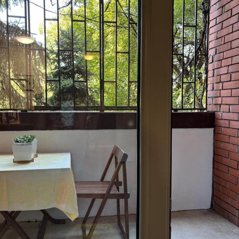 Spacious Apartment in Banovo Brdo - Apartman sa 2 Spavaće Sobe i Terasom - 4