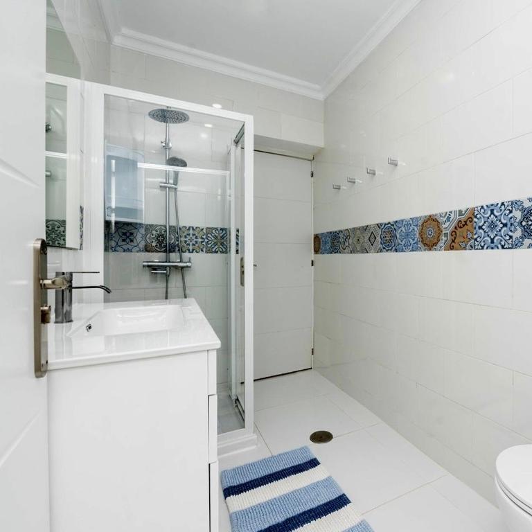 Luxury Villa Sleeps 15, Heated Pool, Jacuzzi, Sauna, & Gym - Villa - 32
