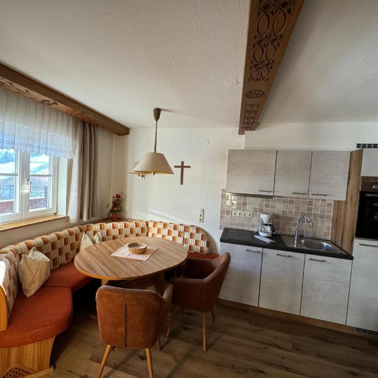 Amosergut Appartements - Apartment mit 1 Schlafzimmer und Balkon - 1