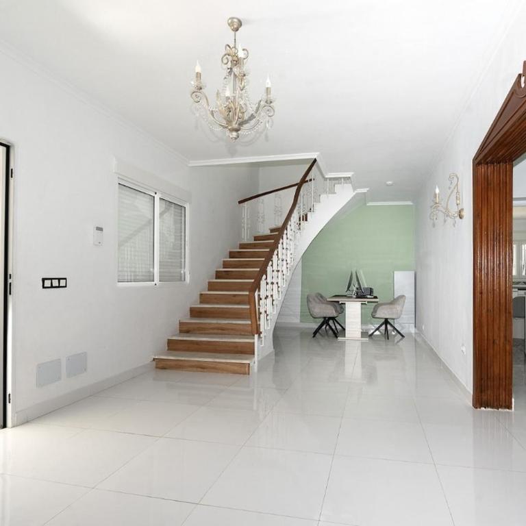 Luxury Villa Sleeps 15, Heated Pool, Jacuzzi, Sauna, & Gym - Villa - 45