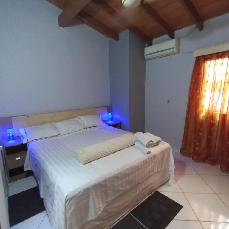 ViDa - Family Room - 1