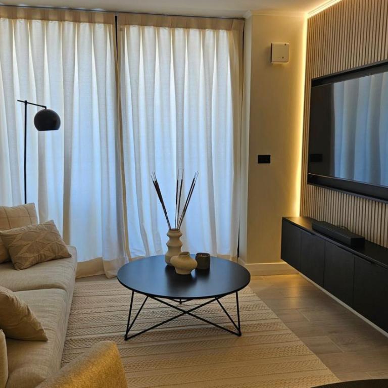 LUUM by Norus - Suite Apartment - 11