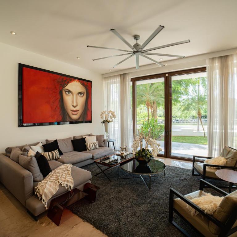 Luxury Villa Waterfront - Villa - 11