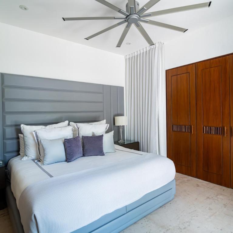 Luxury Villa Waterfront - Villa - 14