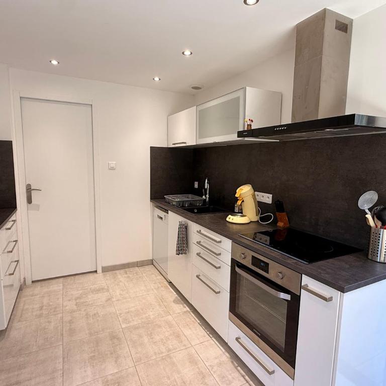 Maison à 50m de la plage et du sentier côtier GR34 au Cabellou - Maison 2 Chambres - 10