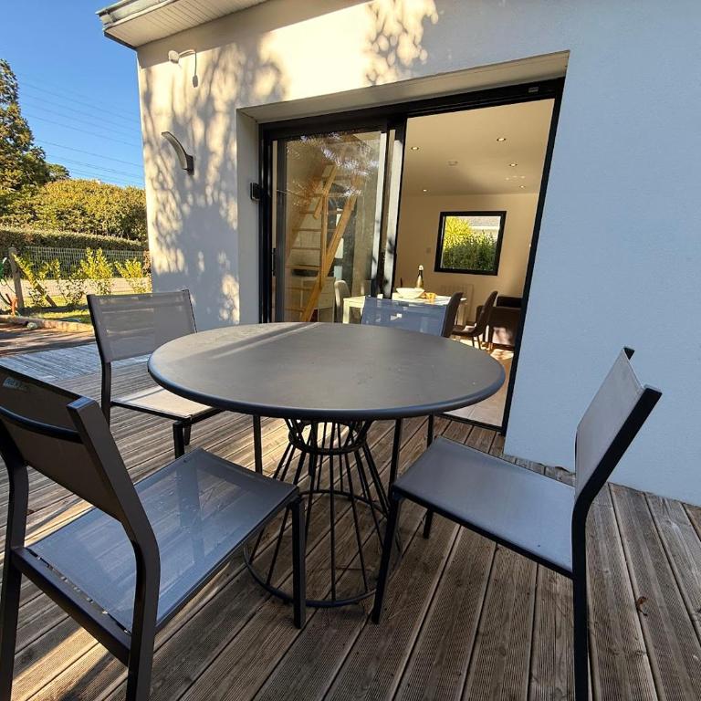 Maison à 50m de la plage et du sentier côtier GR34 au Cabellou - Maison 2 Chambres - 8