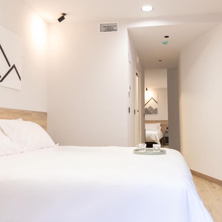 Inkigo Rooms - Familienzimmer mit Balkon - 3