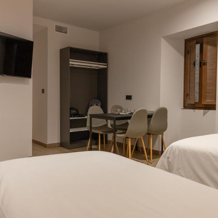 Inkigo Rooms - Familienzimmer mit Balkon - 6