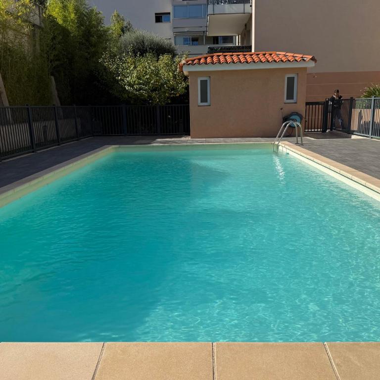 T2 - piscine - garage privé - 5 min de Cannes - Appartement 1 Chambre - 34