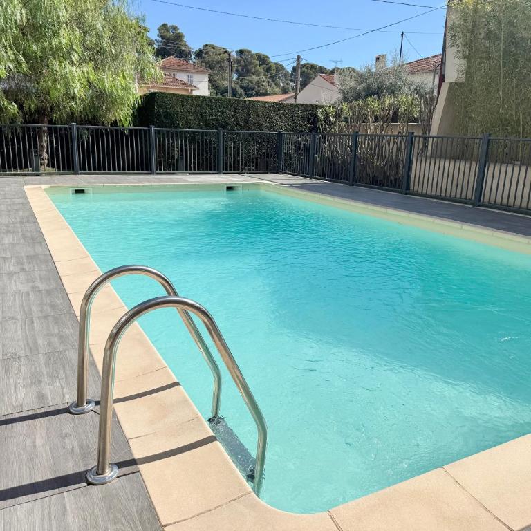 T2 - piscine - garage privé - 5 min de Cannes - Appartement 1 Chambre - 5