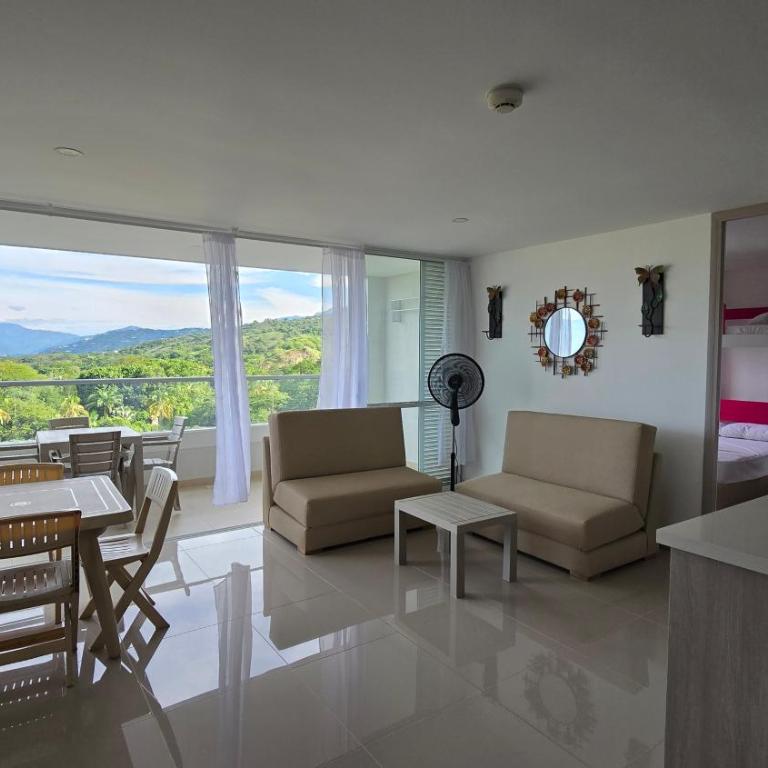 Relájate y Disfruta, Apartamento con Piscina, Tobogán y Vista Espectacular en Santa Fé de Antioquia - Two-Bedroom Apartment - 4