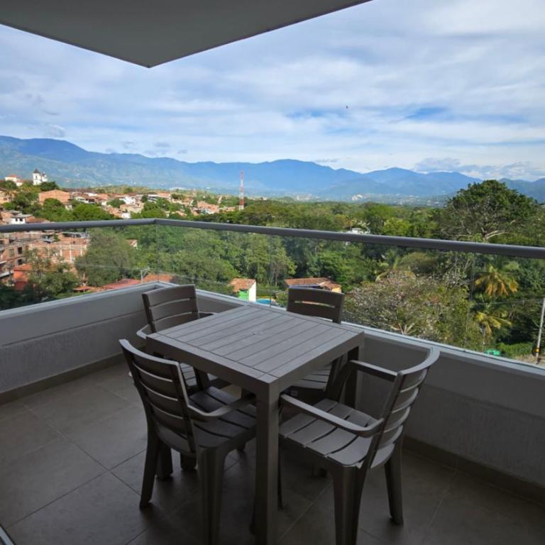 Relájate y Disfruta, Apartamento con Piscina, Tobogán y Vista Espectacular en Santa Fé de Antioquia - Two-Bedroom Apartment - 5