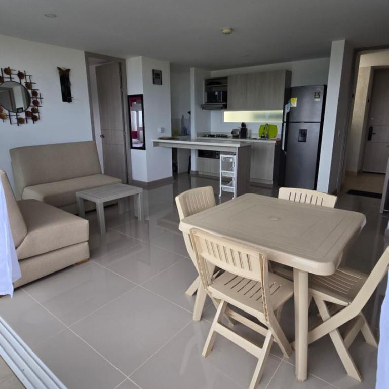 Relájate y Disfruta, Apartamento con Piscina, Tobogán y Vista Espectacular en Santa Fé de Antioquia - Two-Bedroom Apartment - 9