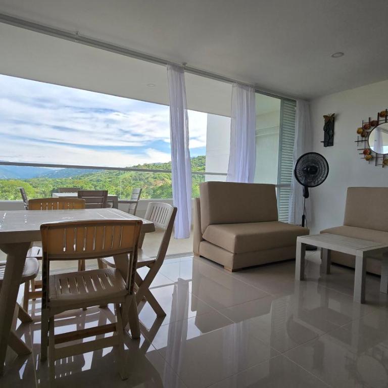 Relájate y Disfruta, Apartamento con Piscina, Tobogán y Vista Espectacular en Santa Fé de Antioquia - Two-Bedroom Apartment - 13