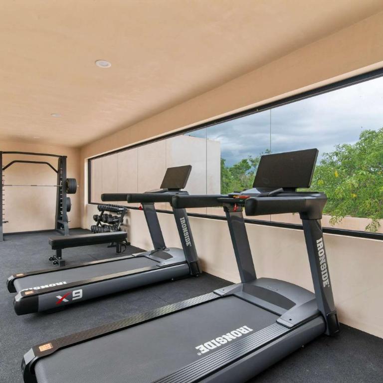 Stylish 1BR Condo with Private Pool & Balcony - Apartamento - 40