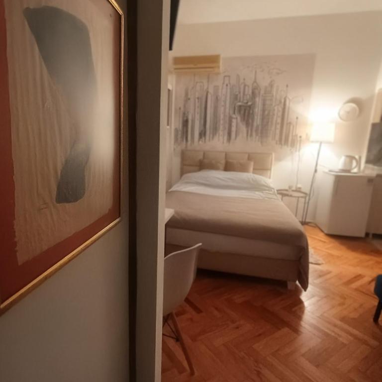 Cosy Central Studio Jana - One-Bedroom Apartment - 22