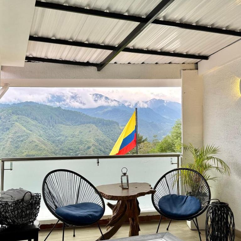 Hotel El Mirador del Cocora - Habitación Doble Deluxe con terraza, bañera de hidromasaje y vistas a la montaña - 4