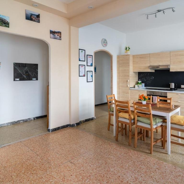 New House La Spezia - One-Bedroom Apartment - 36