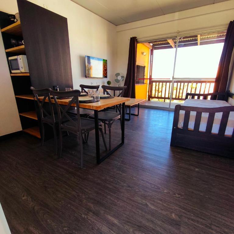 Apartamentos La Playa - Apartamento con balcón - 22
