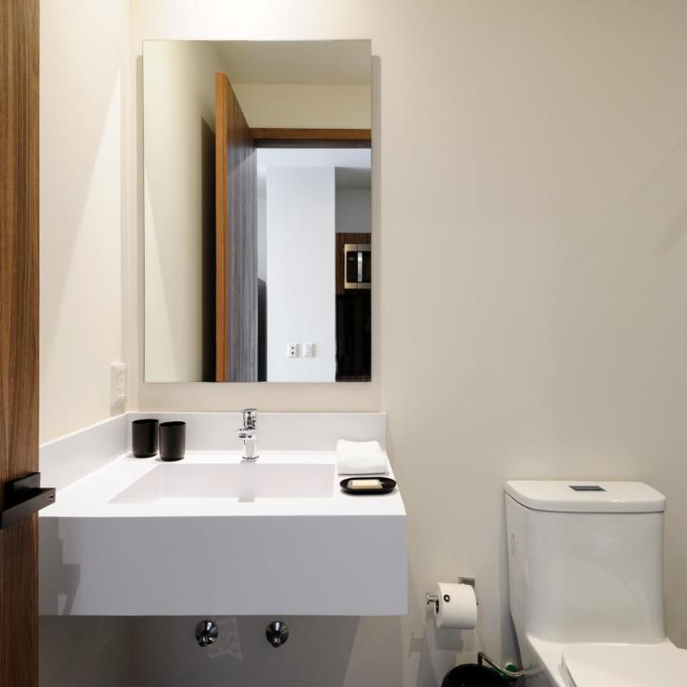Be Grand by Wynwood House - Marvelous Loft with Perfect view in Cuauhtémoc - 2