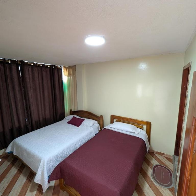 Traveler's House - Family Room - 2