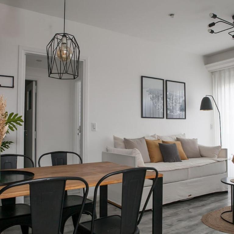 Departamento a metros del mar y de zona Güemes - Apartamento de 1 dormitorio - 23
