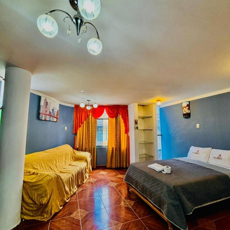 Hospedaje Carrasco Cajamarca - Habitación cuádruple - 5