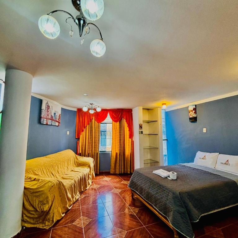 Hospedaje Carrasco Cajamarca - Habitación Familiar - 5