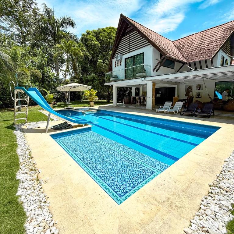 Cabaña en santafe de Antioquia - Casa de 5 dormitorios - 3