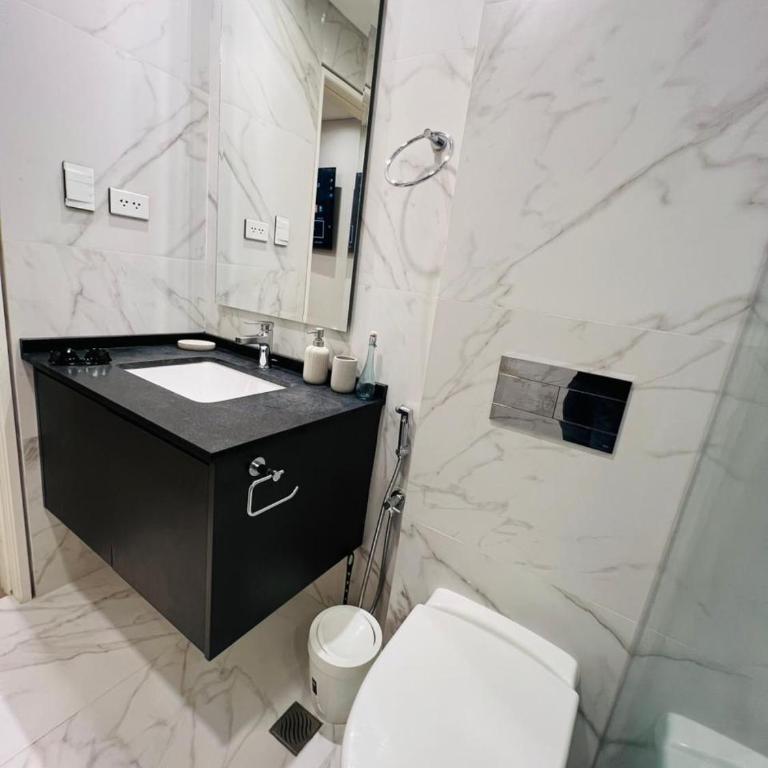 S15 Urban Studio - One-Bedroom Apartment - 16