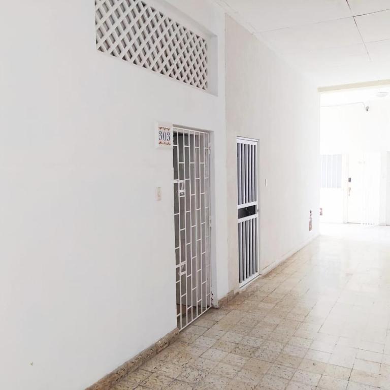 apto en casa centro historico 3 piso - One-Bedroom Apartment - 9